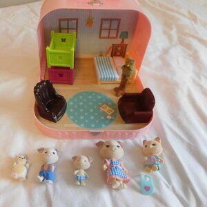 LIL Woodzeez Bedroom Playset with characters and furniture